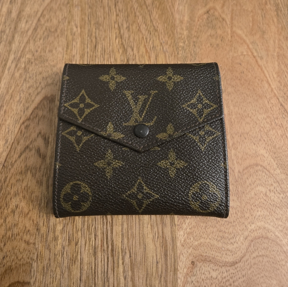LOUIS VUITTON Elise Monogram Canvas Wallet